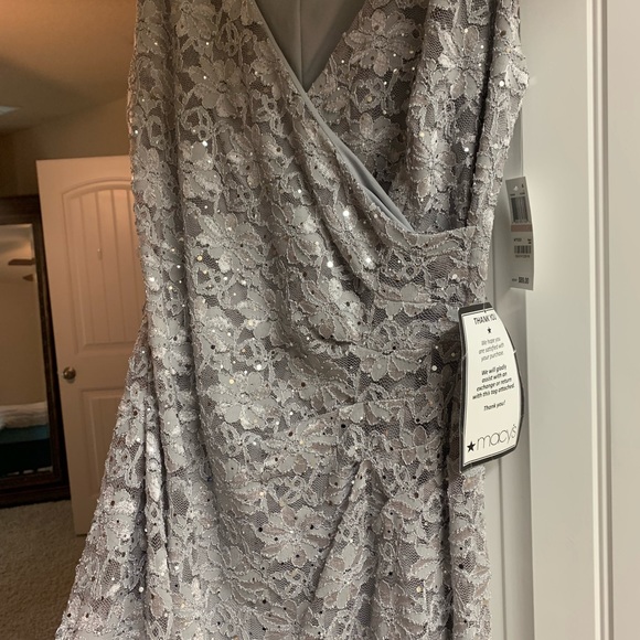 New dress - Picture 6 of 6